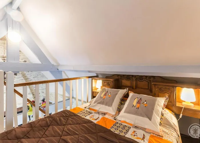 Le Pont De Benneville Bed & Breakfast